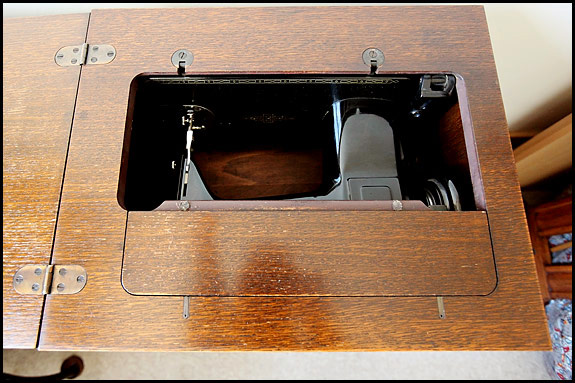 Oldsingersewingmachineblog Treadle Sewing Machines